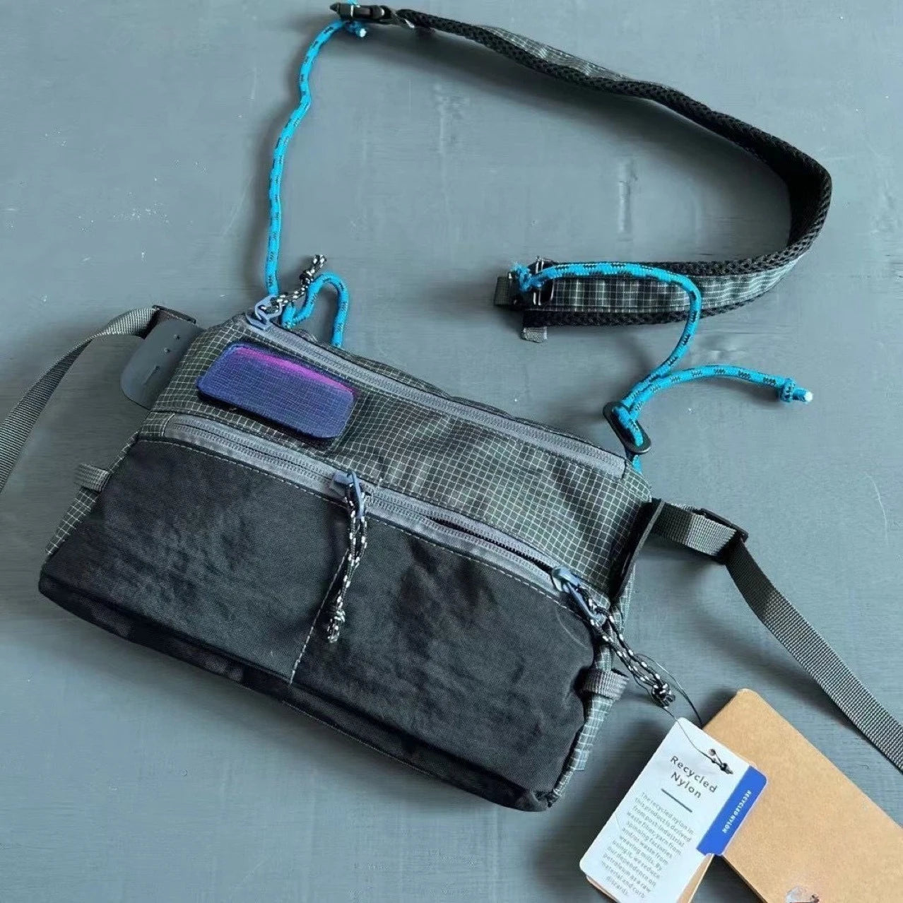 New Bata men's and women's sports envelope bag, fishing bag, versatile shoulder bag, workwear, mobile phone, small shoulder bag