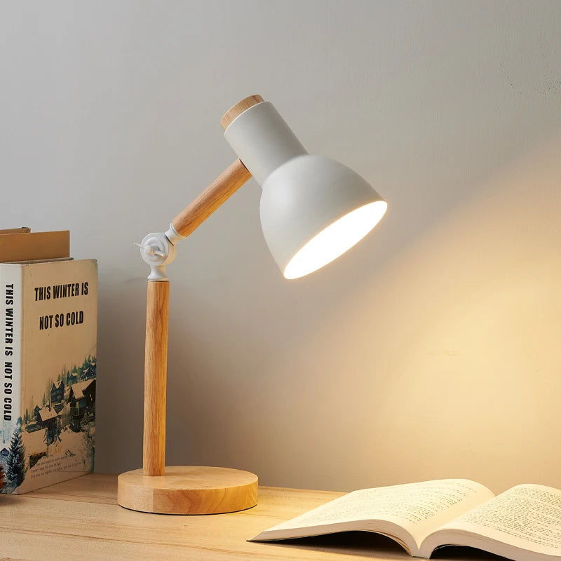 Lámpara de Mesa LED Nórdica de Madera | Protección Ocular y Diseño Elegante