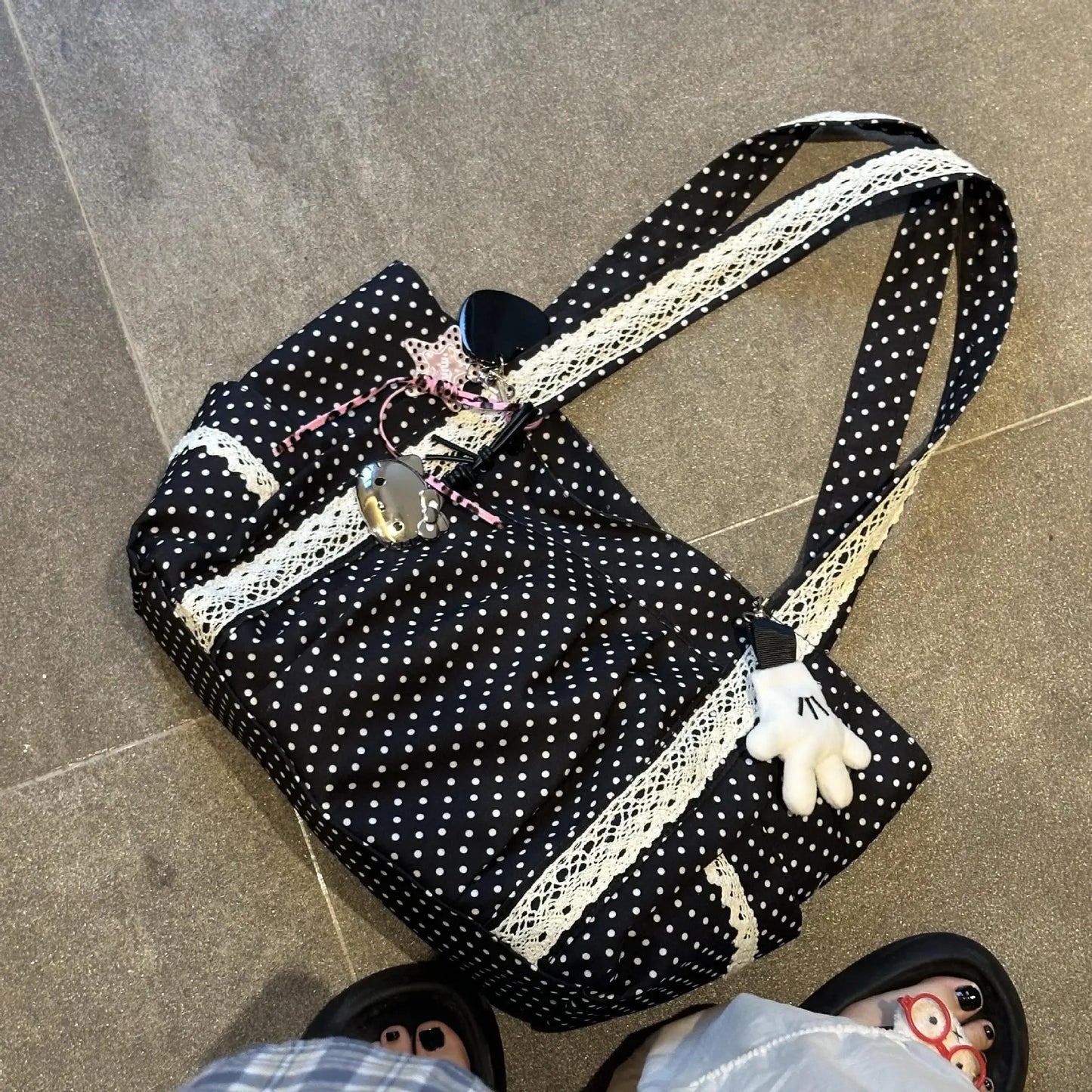 Bolso de mano de lona con lunares vintage | Espacioso y elegante
