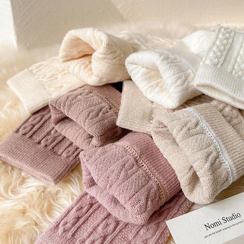 Women's Warm Cashmere Wool Socks | Cozy Mid-Calf Thermal Socks