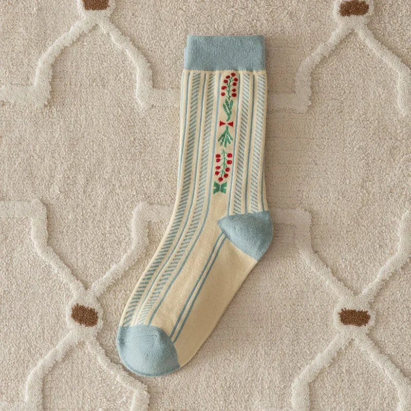 Fashionable Retro Crew Socks for Women | Vintage Chic Style