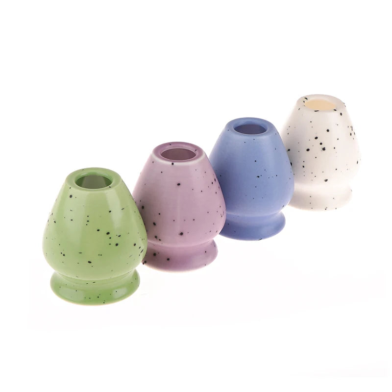 Soporte de cerámica hecho a mano para batidor de matcha | Elegante accesorio para el té