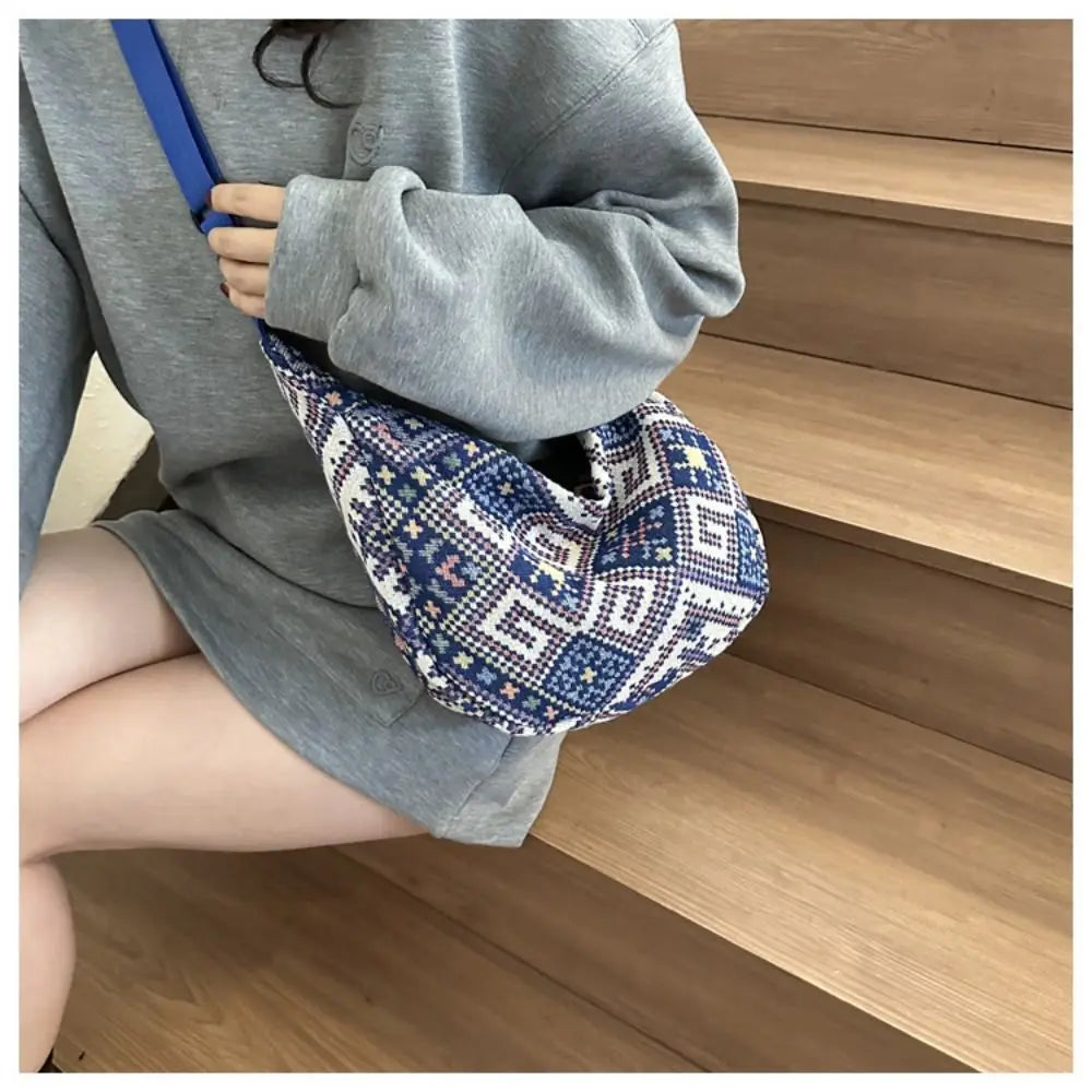 Fashionable Large-Capacity Canvas Shoulder Bag for Women