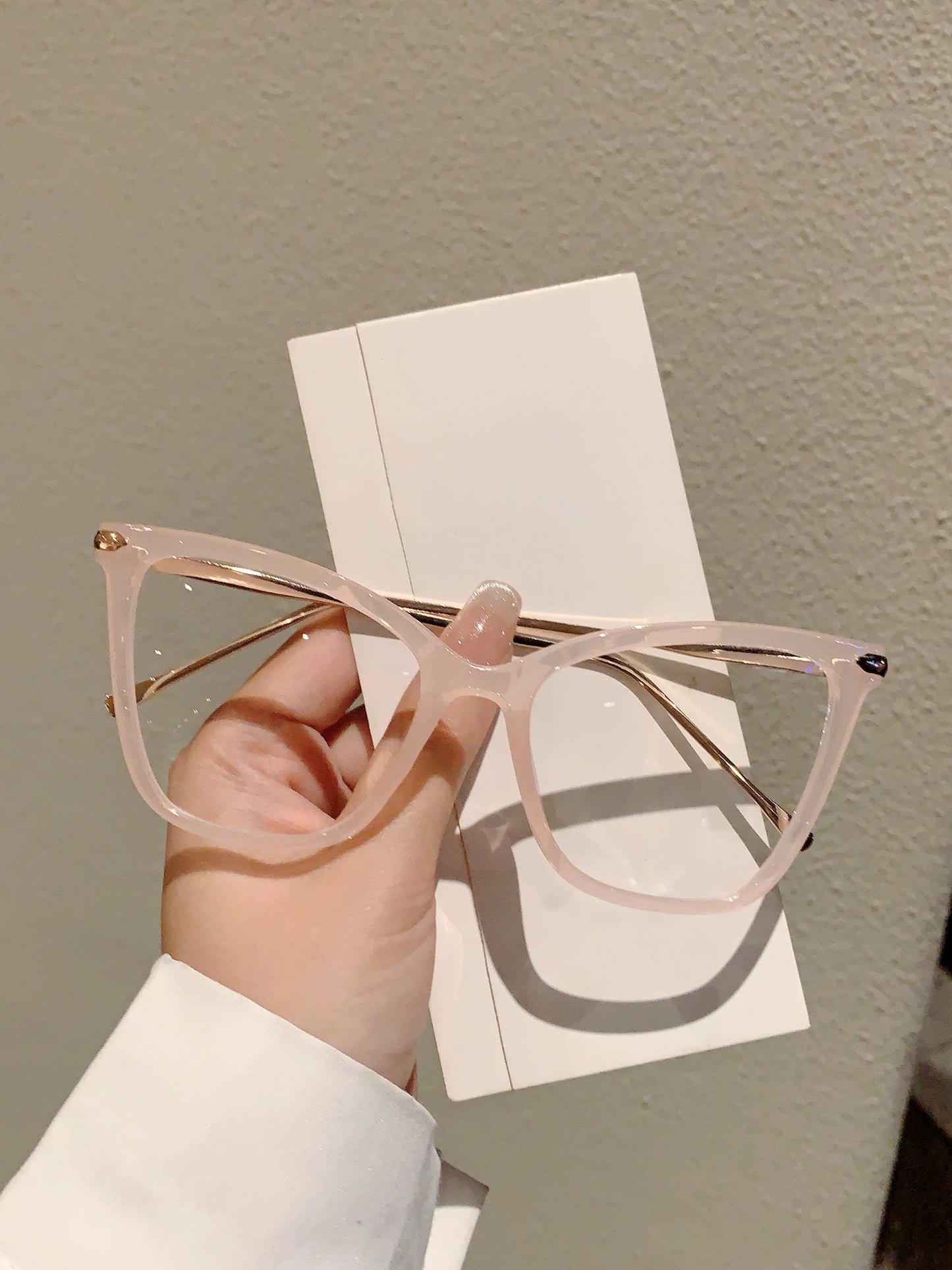 Trendy Cat Eye Glasses | Fashionable Blue Light Blocking Eyewear