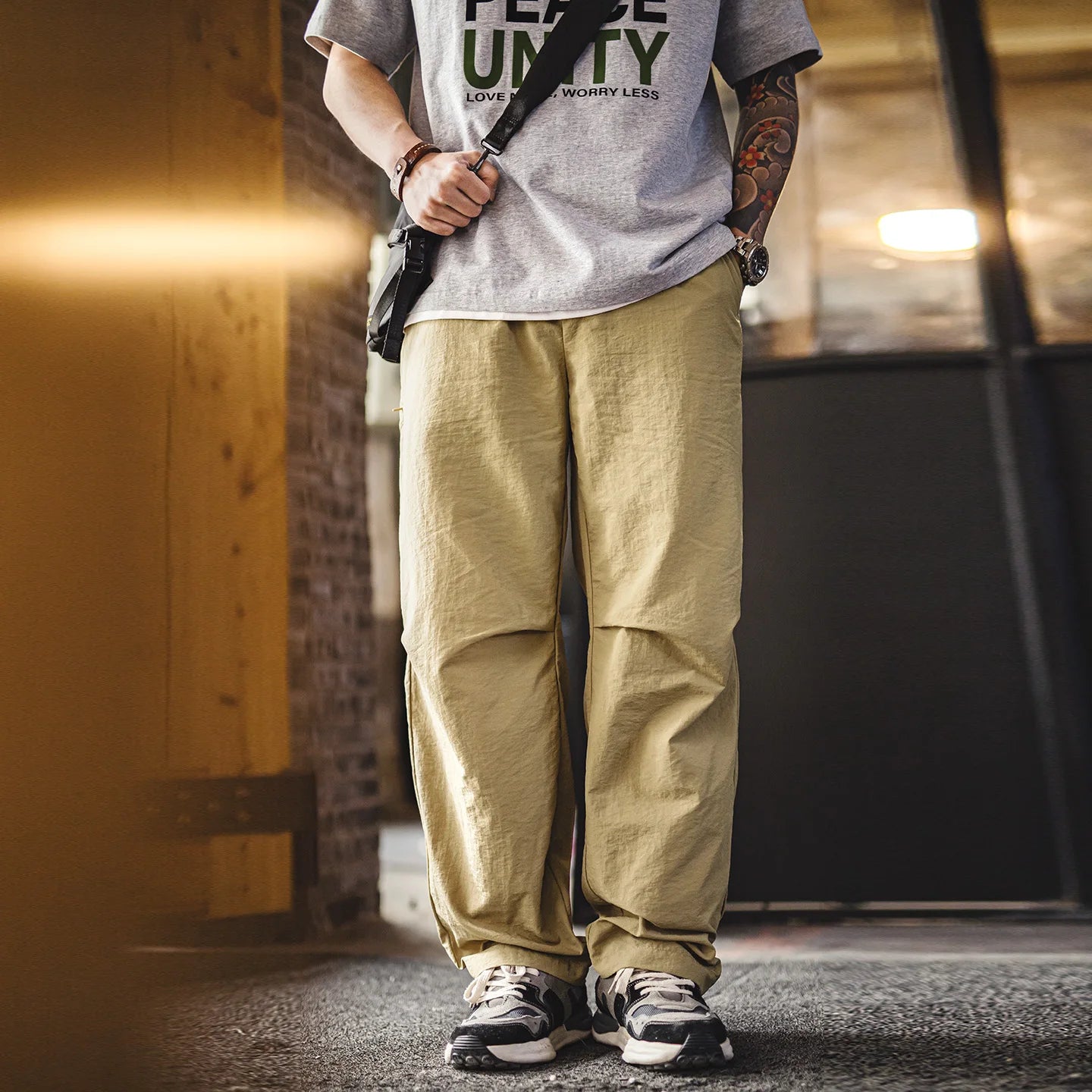 Men's Lightweight Water-Repellent Cargo Pants for Spring