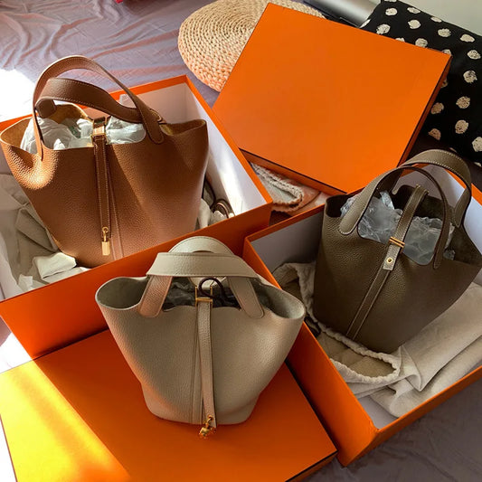 Bolso de mano estilo bucket elegante | Patrón lichi de PU único