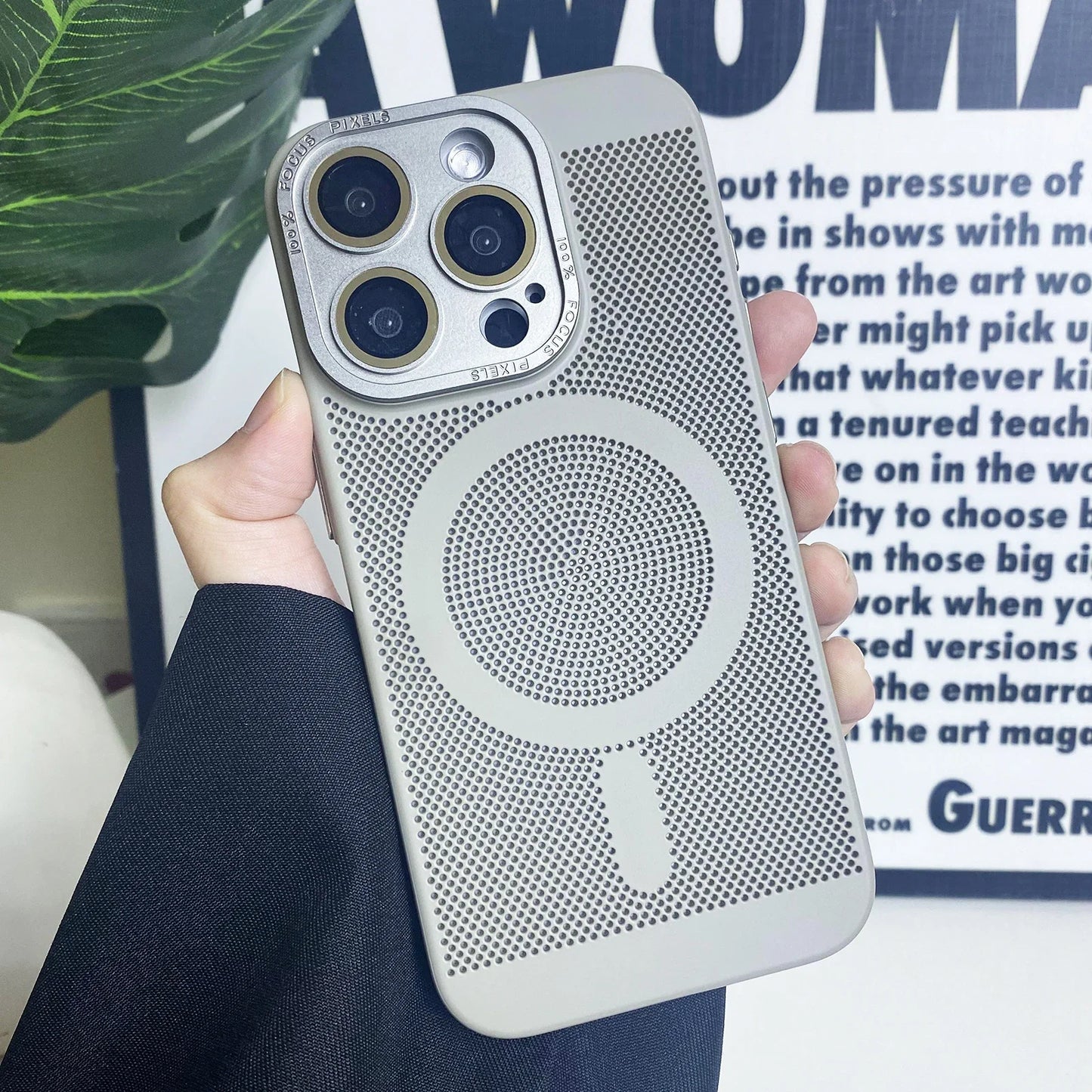 Funda de lujo mate para teléfono con disipación de calor | Protectora y elegante
