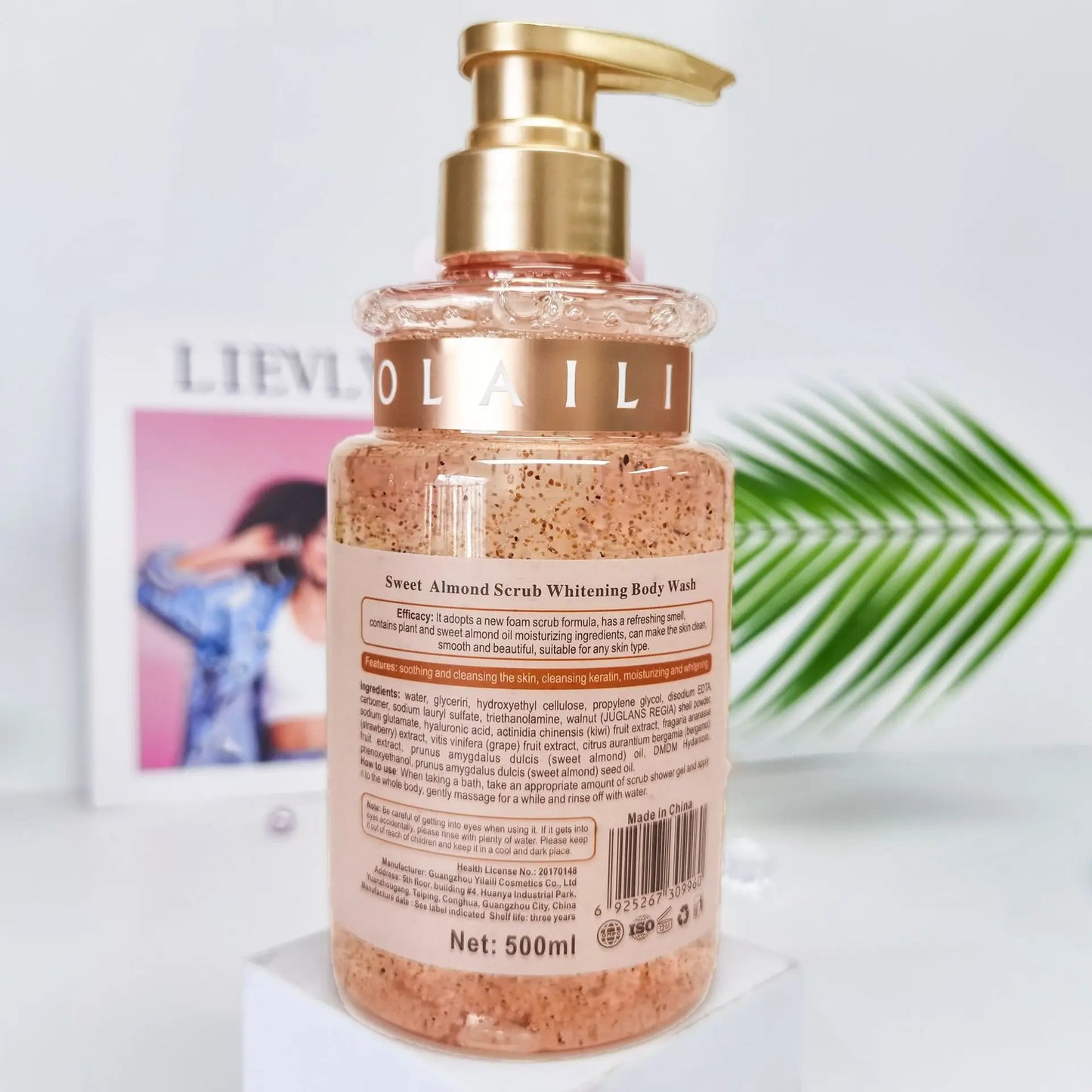 Exfoliating Almond Scrub Body Wash | Deep Clean & Moisturize