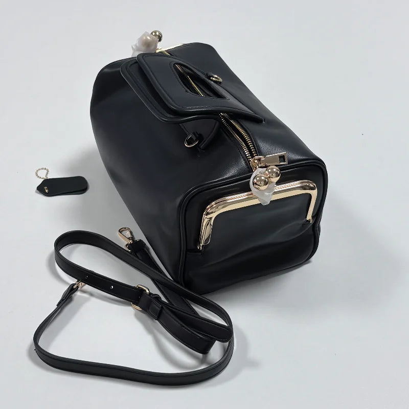 Luxury Retro Clip Handbag | Elegant Large Capacity Crossbody Bag