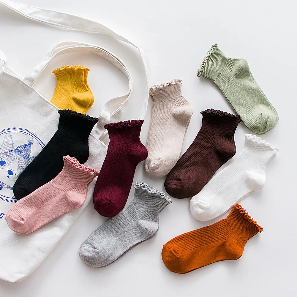5 Pairs Women's Ruffled Ankle Socks | Stylish and Breathable