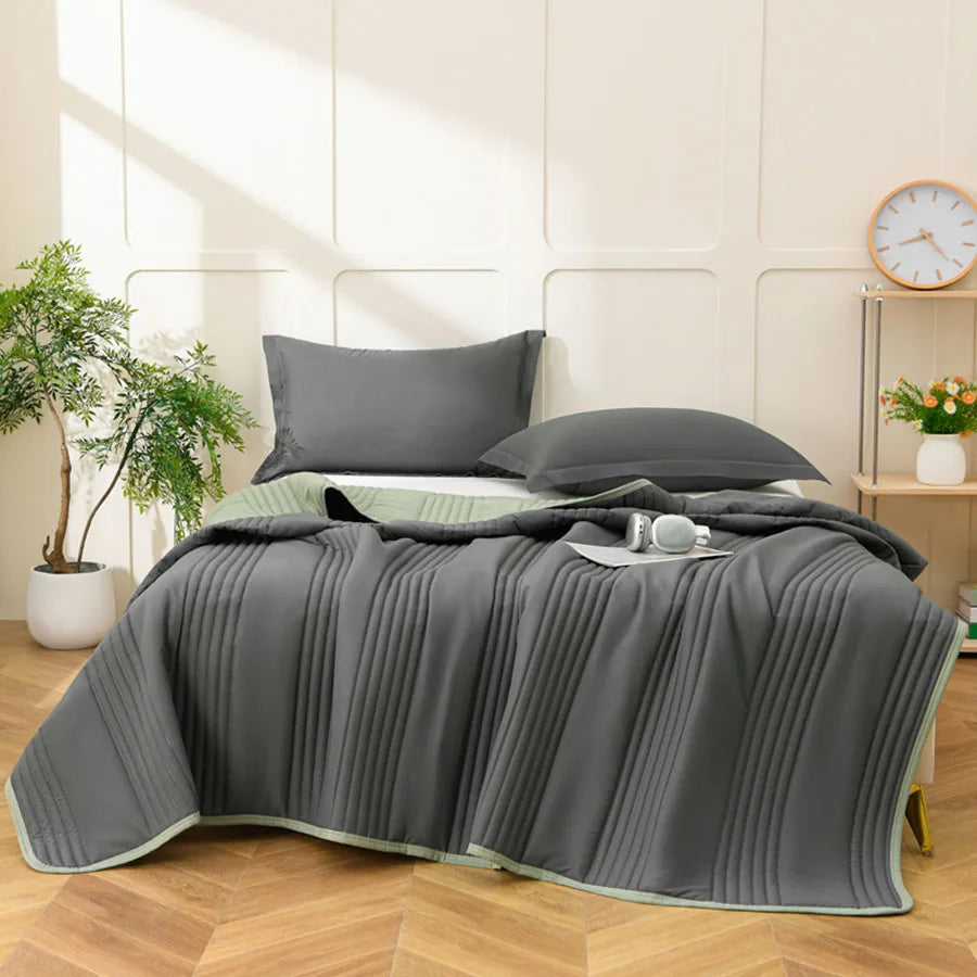 High-Quality Cool Air Blanket | Soft & Breathable Summer Quilt
