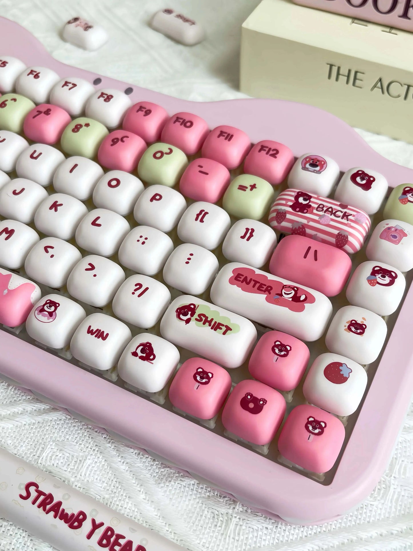 141-Key PBT Keycap Set | Strawberry Bear Theme for MX Switches