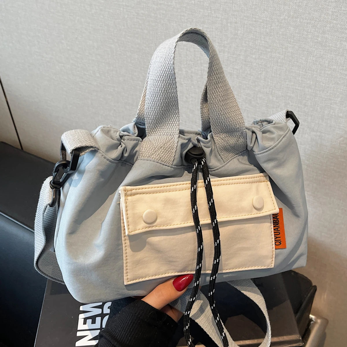 The New Unisex Messenger Bag, Outdoor Functional Shoulder Bag, Commuter Shoulder Bag, Storage Bag, Women's Contrast Backpack