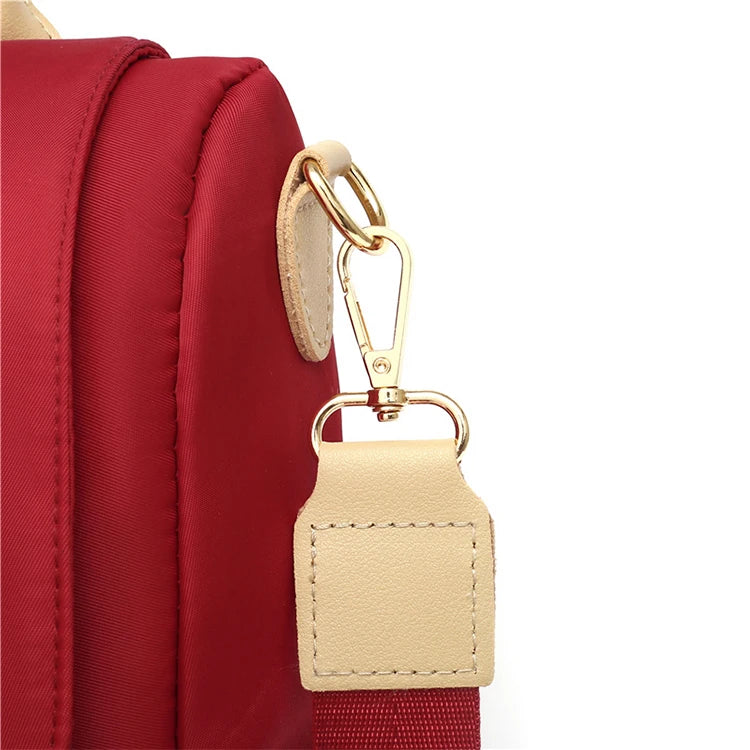 Chic Women's Backpack | Adjustable Straps & Zipper Closure