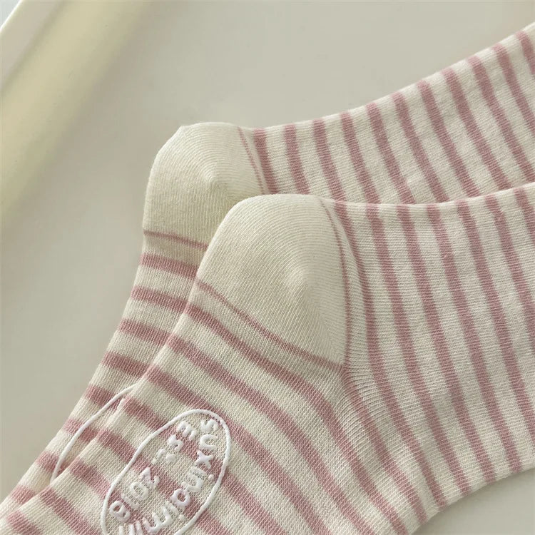 Casual Striped Women's Socks | Trendy Harajuku Streetwear