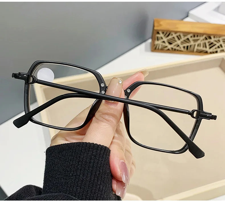 Comfortable Anti Blue Light Reading Glasses for Men and Women
