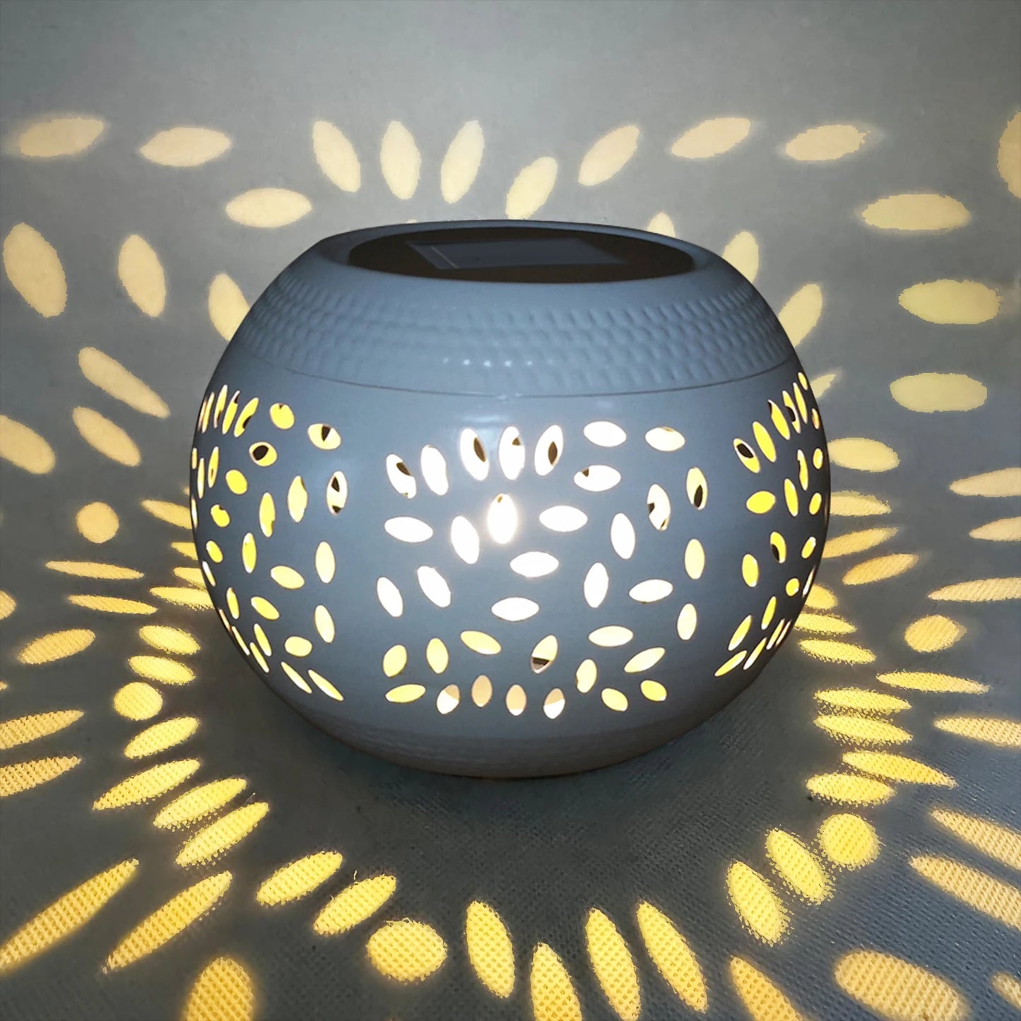 Solar Lantern Outdoor Decor | Elegant Pathway Lighting for Gardens