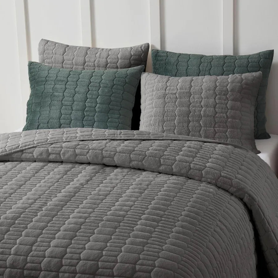 King Size Lightweight Faux Fur Comforter Set | Cozy Plush Bedding