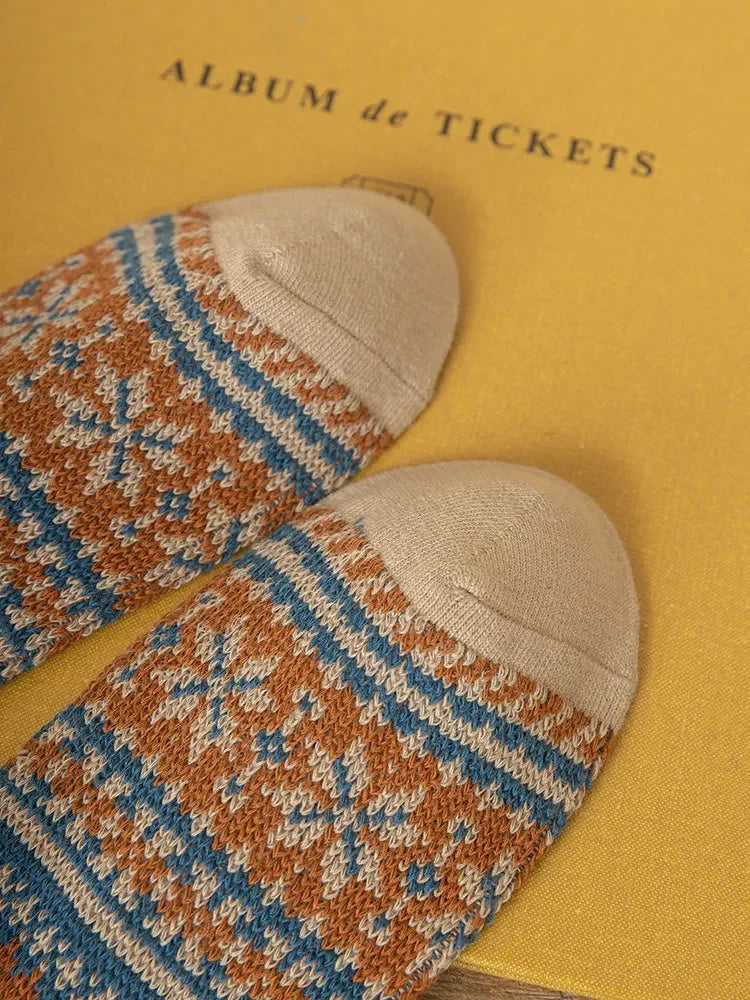 Men's Retro Geometric Pattern Middle Tube Socks | Stylish & Comfy