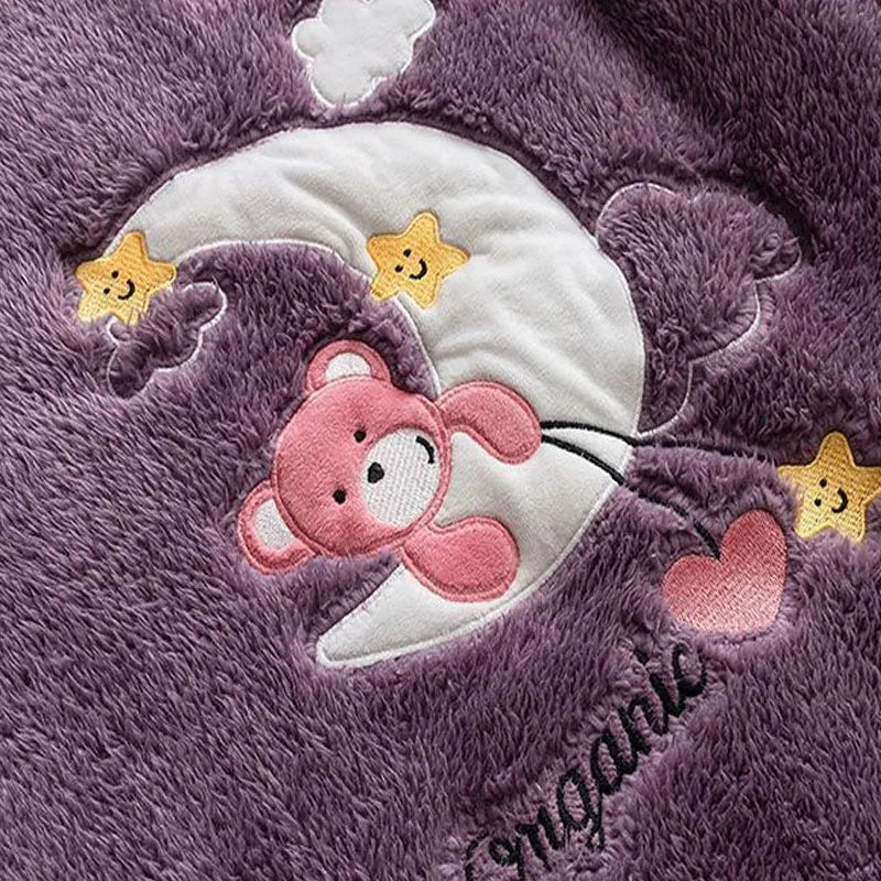 Cozy Women’s Winter Pajamas Set | Cute Cartoon Grizzly Bear Design