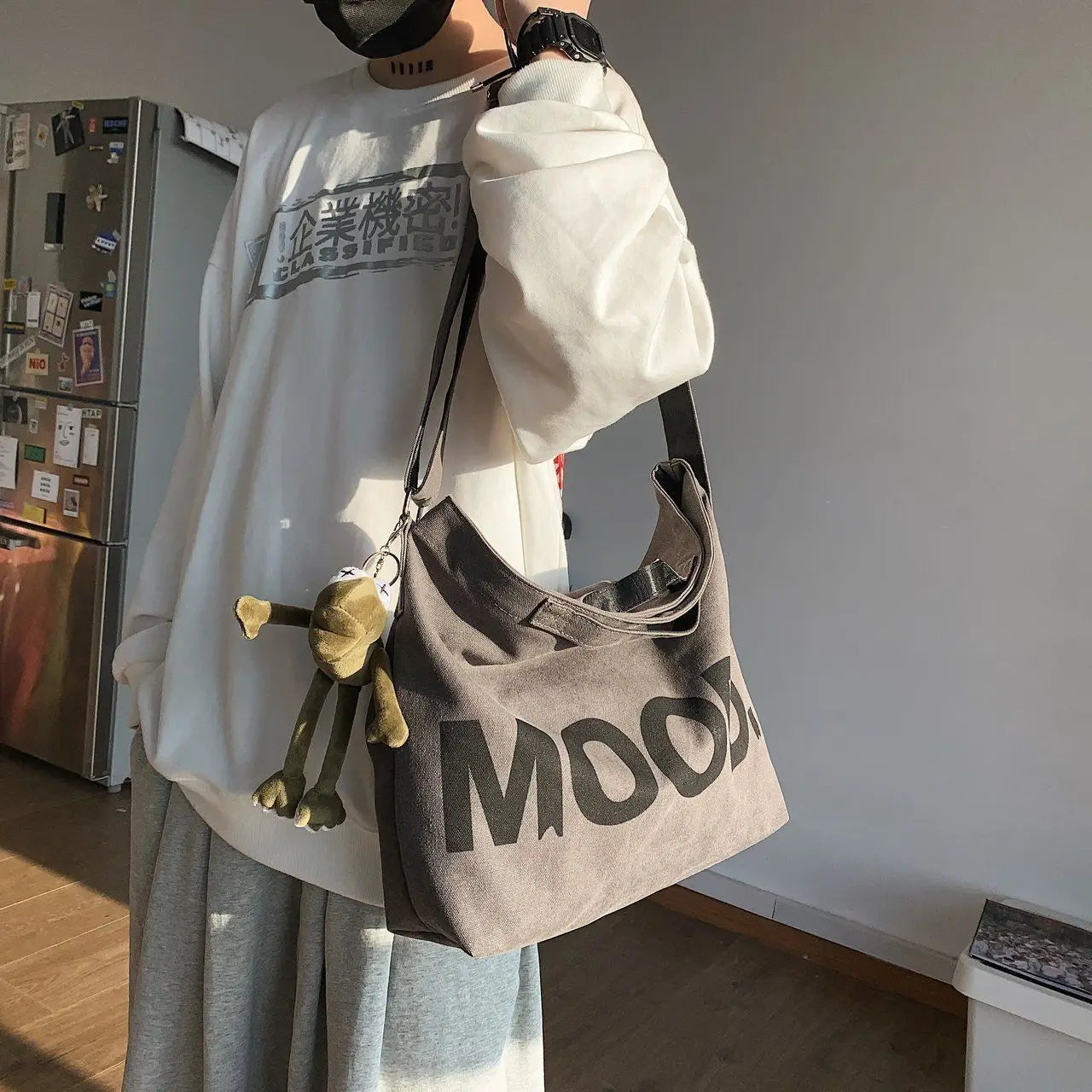 Stylish Women's Canvas Messenger Bag | Trendy Crossbody Handbag