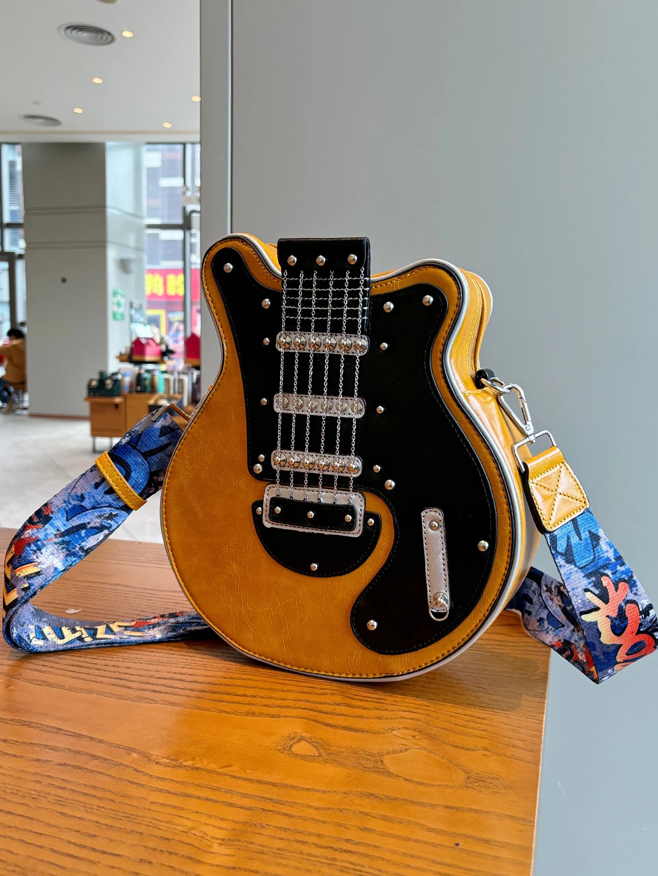 Creative Retro Guitar Shape Bag | Stylish Messenger Shoulder Bag