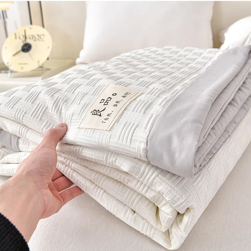 Lightweight Summer Waffle Quilt | Ideal for Home & Dorm