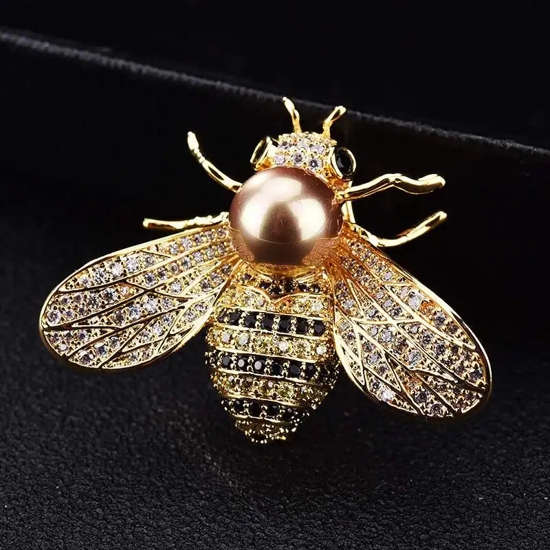 Elegant Gold Color Rhinestone Shovel Brooch for Stylish Accessory