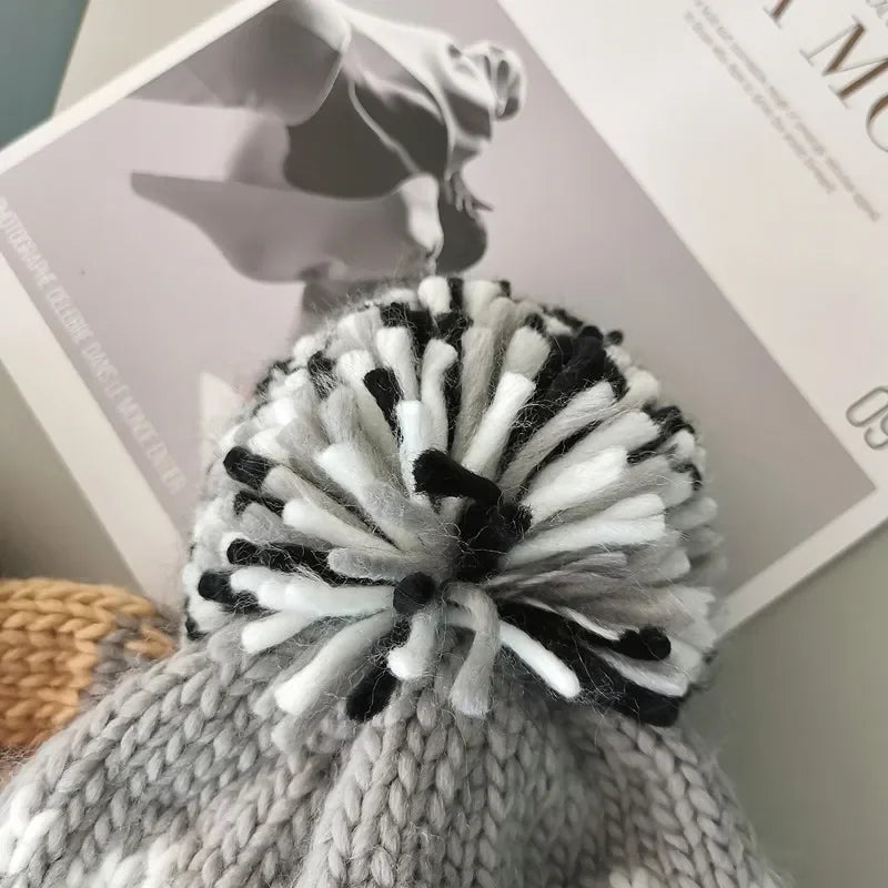 Unisex Fur Pompom Beanie Hat | Cozy Warm Knit Winter Cap
