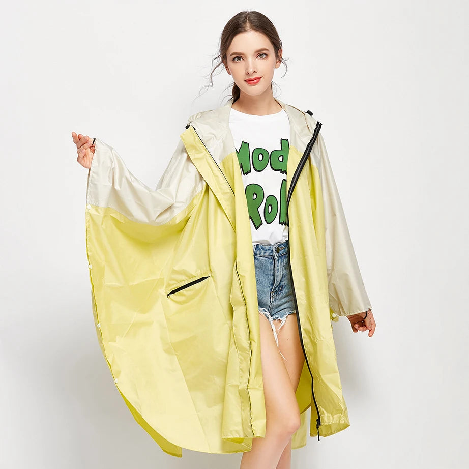 Plus-Size Lightweight Color-Blocked Raincoat | Ideal for Outdoors