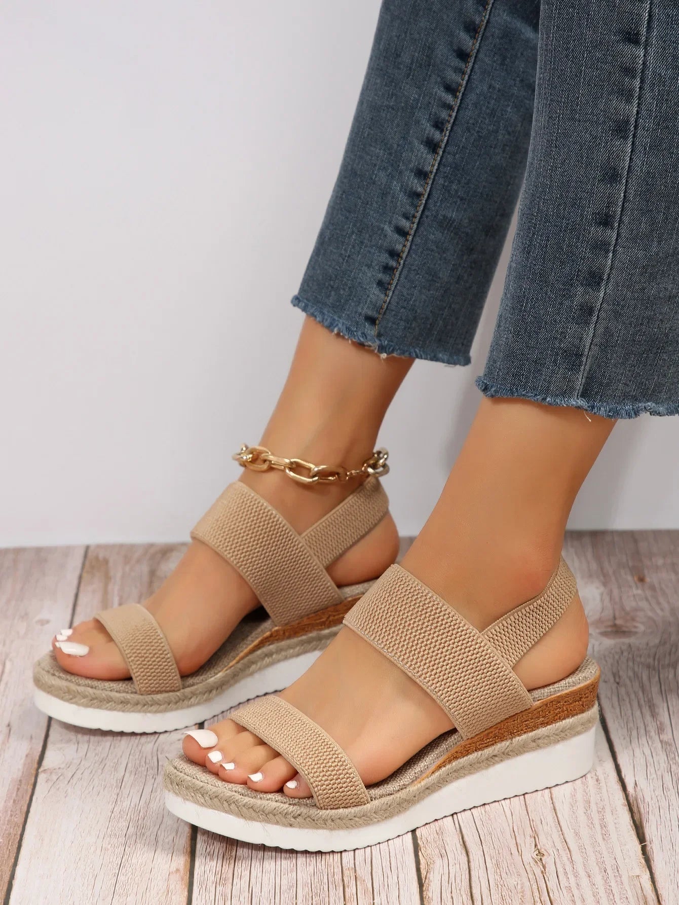 Stylish Women's Wedge Heeled Platform Sandals for Summer Comfort