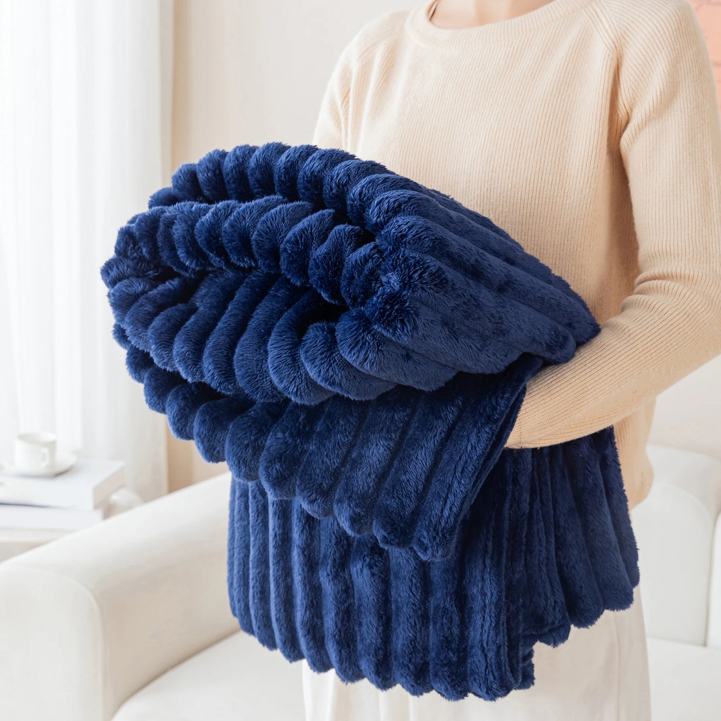 Thick Warm Flannel Blanket | Cozy Fleece Throw for All Seasons