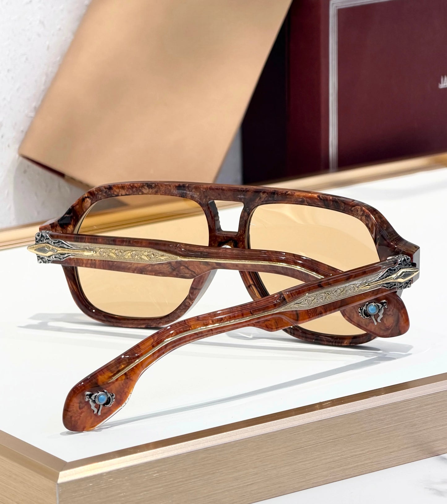 Oversized Pilot Sunglasses for Men & Women | Luxury UV400 Protection