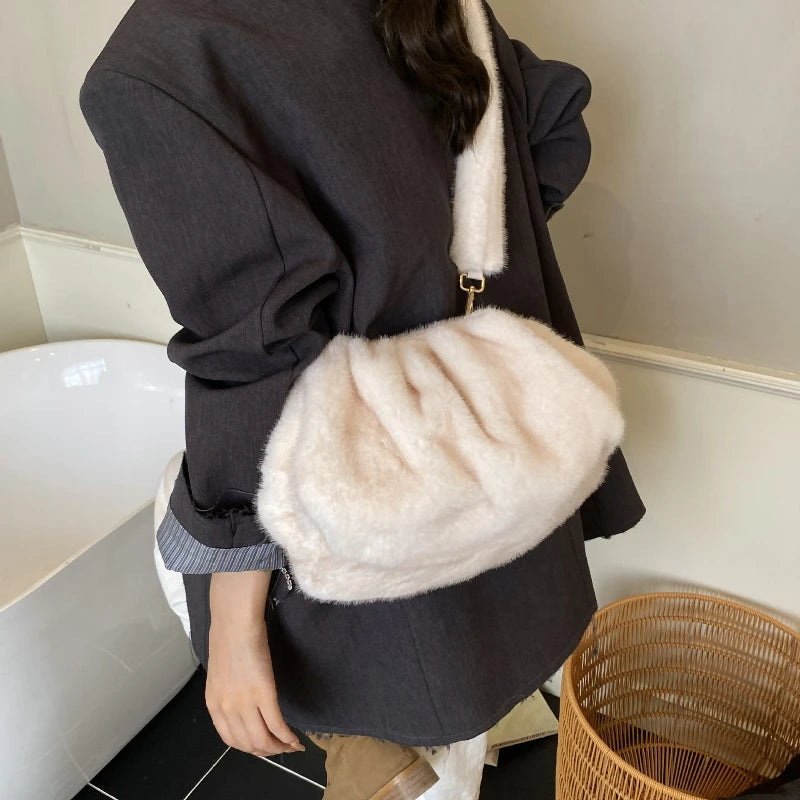 Stylish Women's Commuting Shoulder Bag | Fluffy Cloud Casual Tote