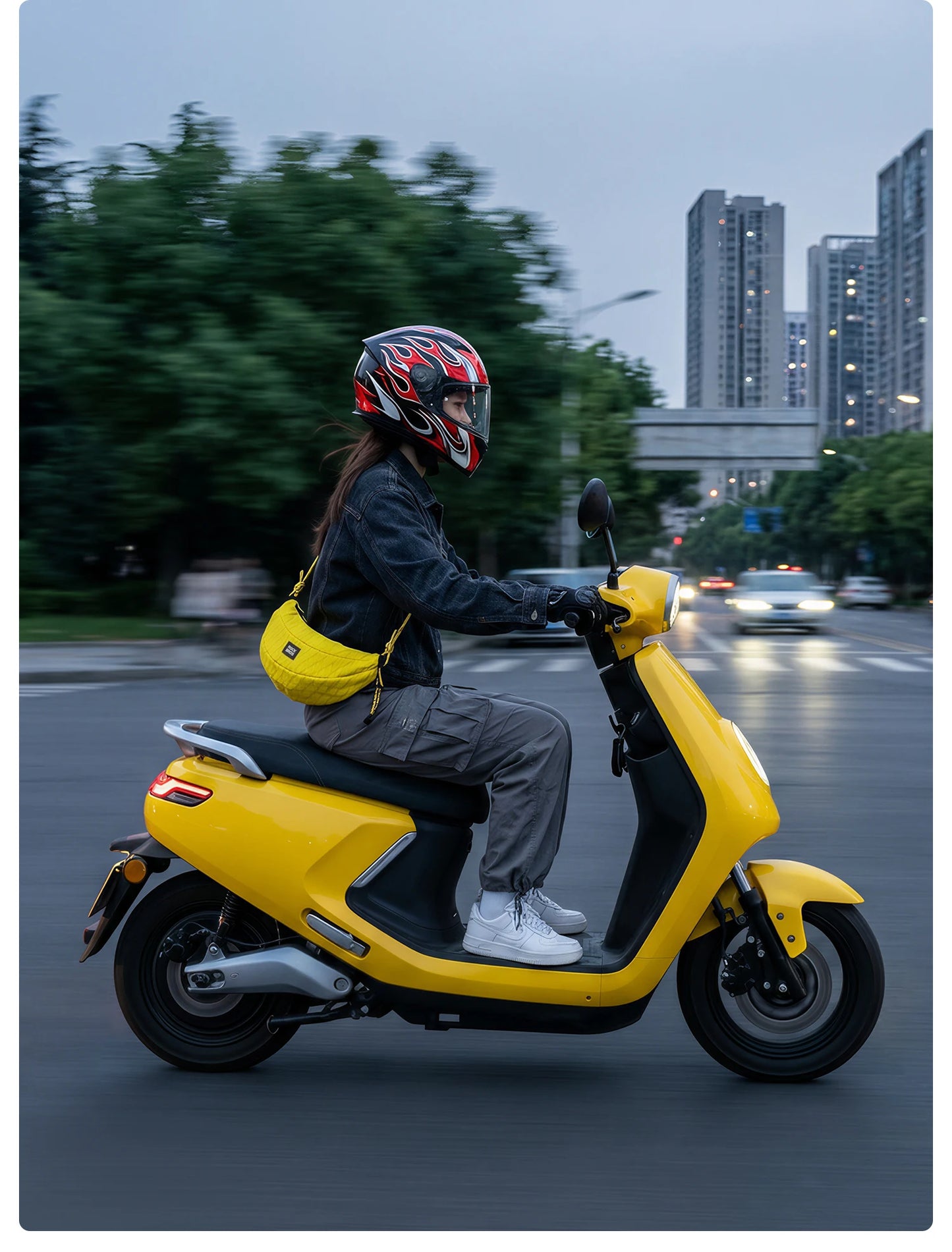 Outdoor Bicycle Bag | 1.8L Banana Shape Bike Bag with Strap