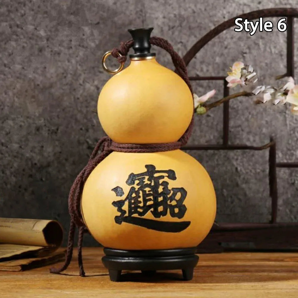 Large Capacity Retro Gourd Water Bottle | Durable & Stylish