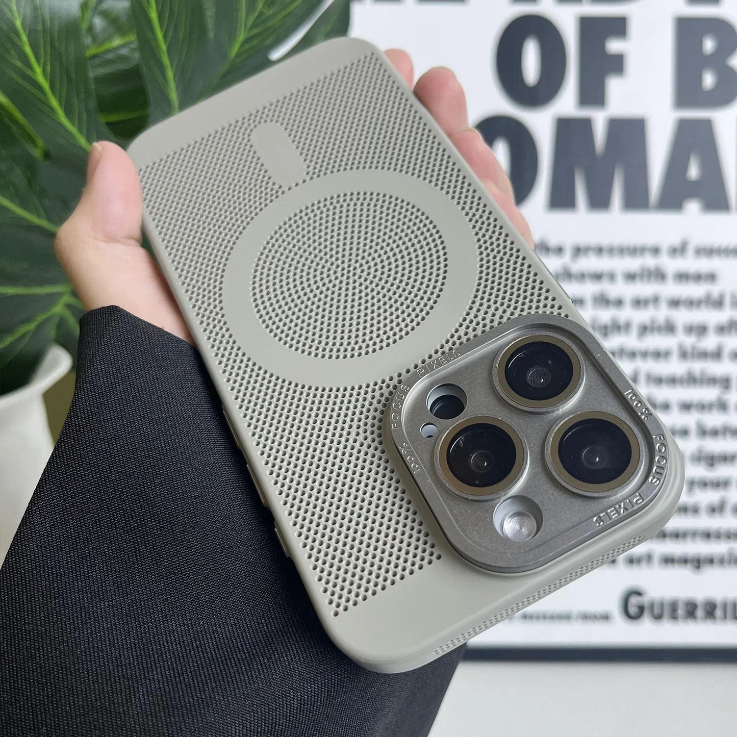 Funda de lujo mate para teléfono con disipación de calor | Protectora y elegante