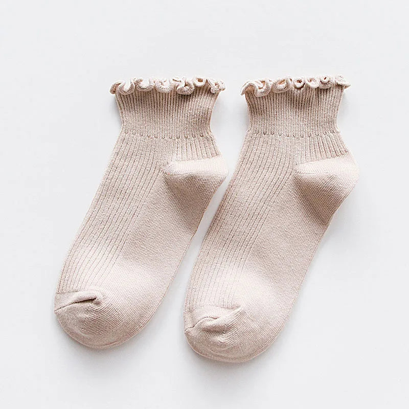 5 Pairs Women's Ruffled Ankle Socks | Stylish and Breathable