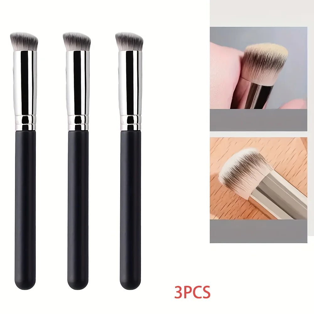 Ultra-Soft Kabuki Makeup Brush | Flawless Foundation & Contour
