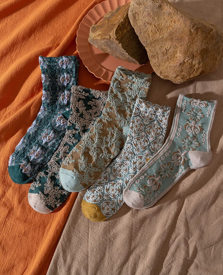 Elegant Flower Embroidery Women Socks | Kawaii Retro Style