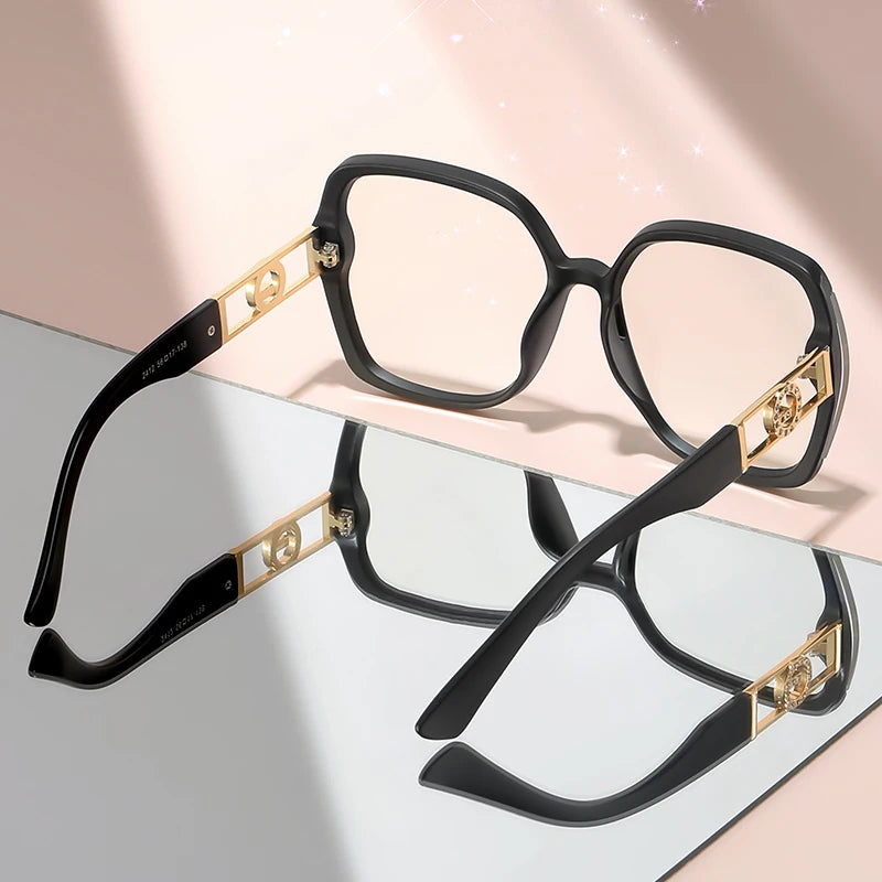 Stylish Large-Frame Flat Glasses | Chic Minimalist Eyewear