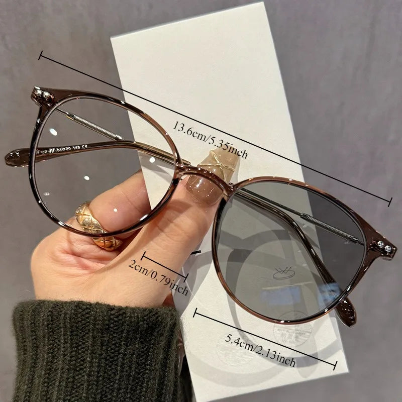 Unisex Photochromic Outdoor Fashion Glasses | Stylish & Versatile