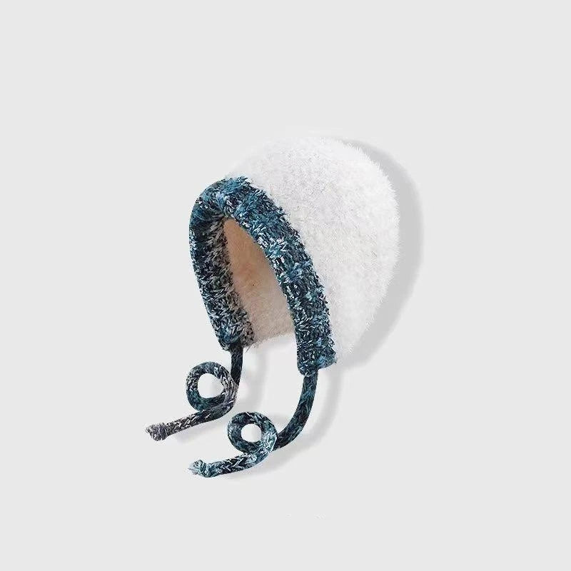 Women's Cute Bear Plush Knitted Hat | Cozy Winter Beanie
