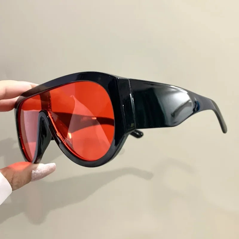 Oversized Gradient Sunglasses for Unisex | Fashionable Retro Style