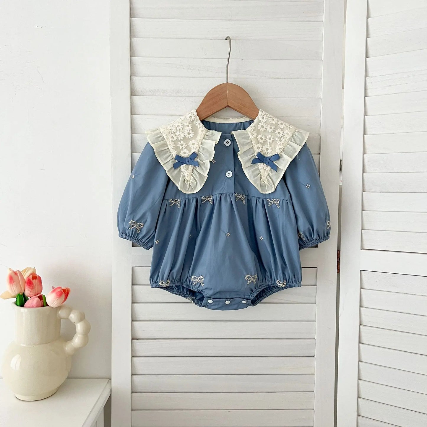 Cute Baby Girls Bow Lace Embroidery Bodysuit & Dress Set