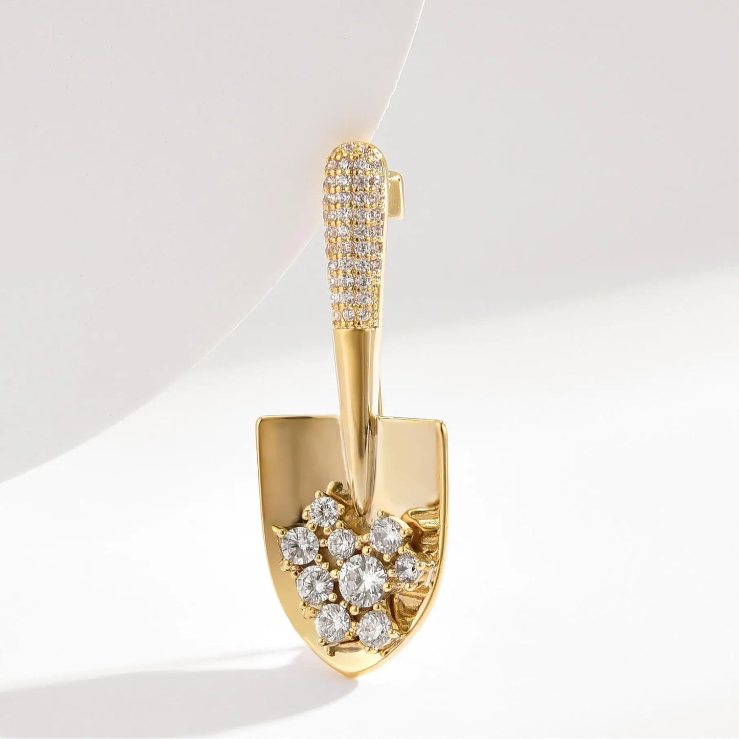 Elegant Gold Color Rhinestone Shovel Brooch for Stylish Accessory