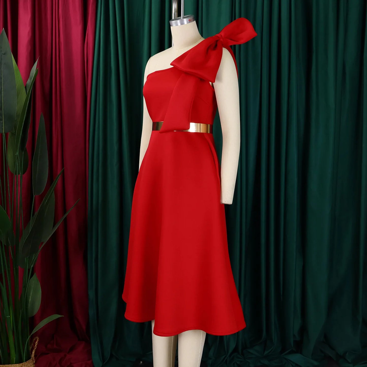 Elegant One Shoulder Dress for Women | Luxurious Summer Fashion