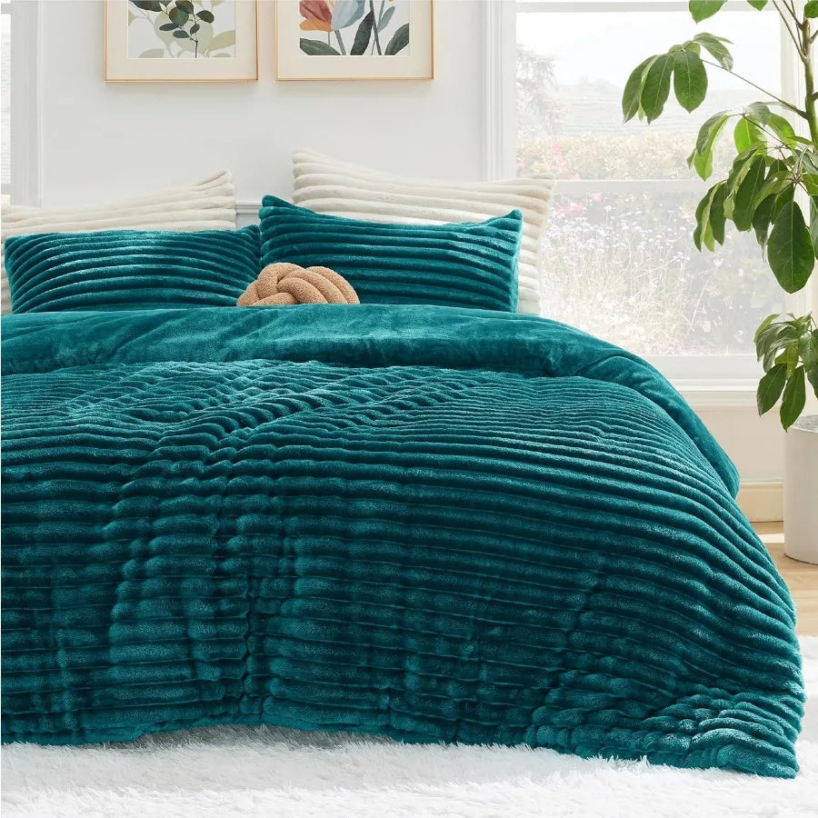 King Size Fluffy Teal Comforter Set | Plush Faux Fur Bedding