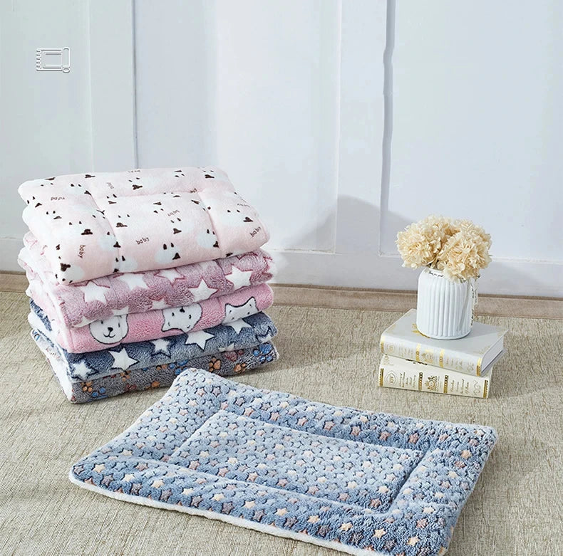 Cozy Flannel Pet Sleeping Mat | Soft Blanket for Dogs & Cats