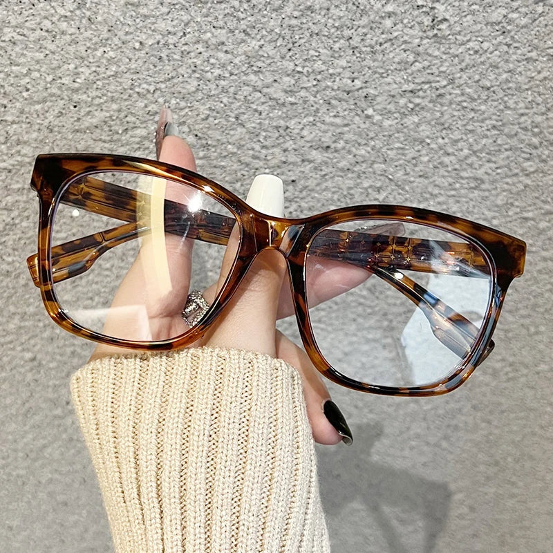 Women’s Fashion Anti-Blue Light Glasses | Stylish Eye Protection